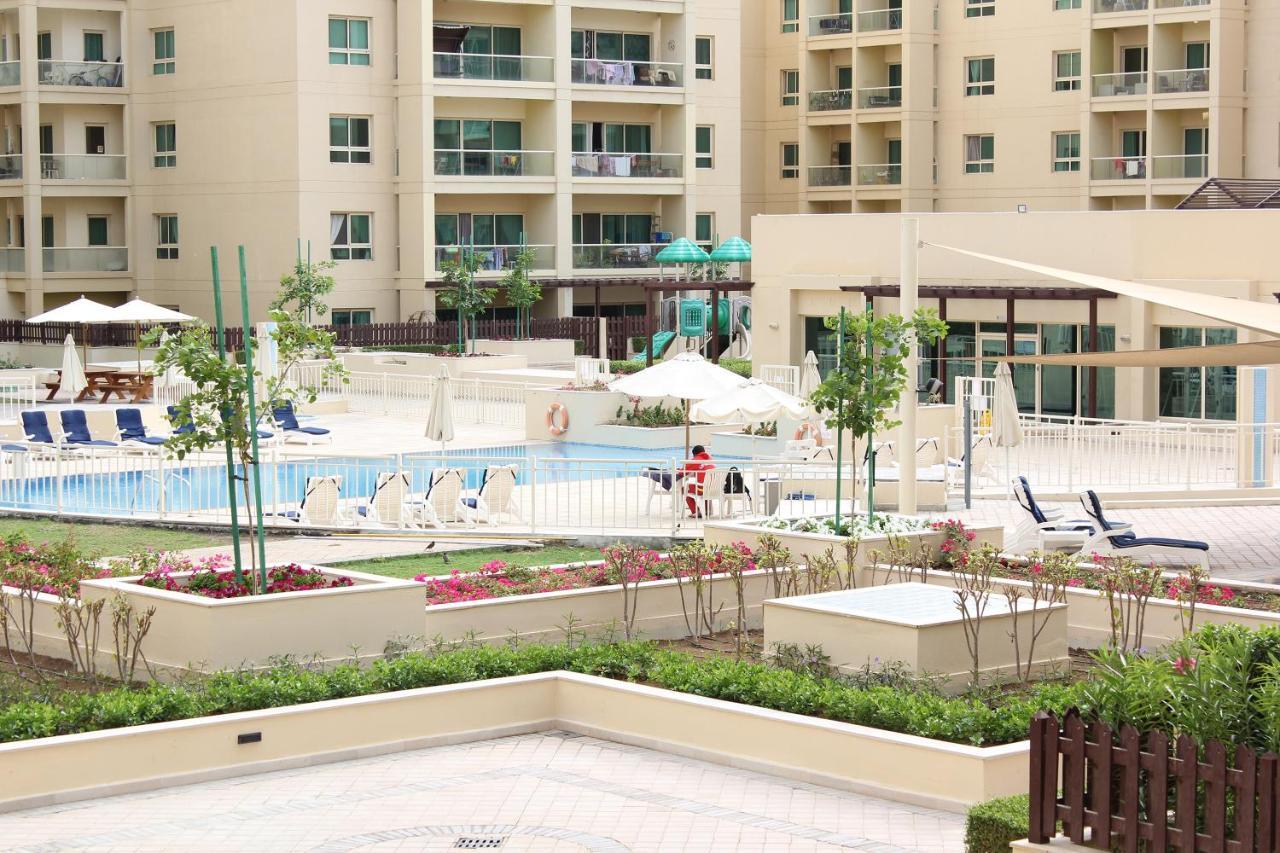 New Arabian Al Dhafra 2 The Greens 1 Br Dubai Buitenkant foto